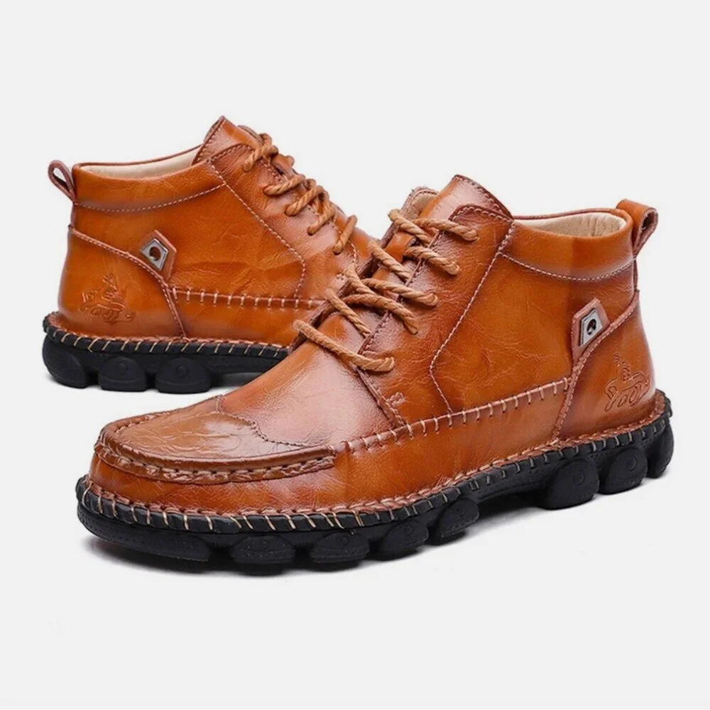 NWOB Menico Leather Chukka Boots